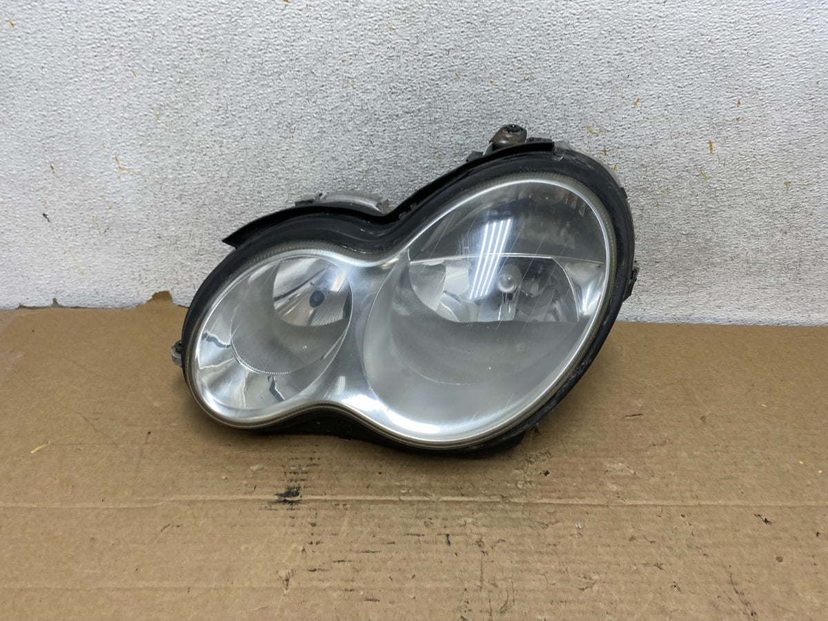 2005 to 2007 Mercedes-Benz C-Class Left Driver LH Side Headlight AH8167 DW0