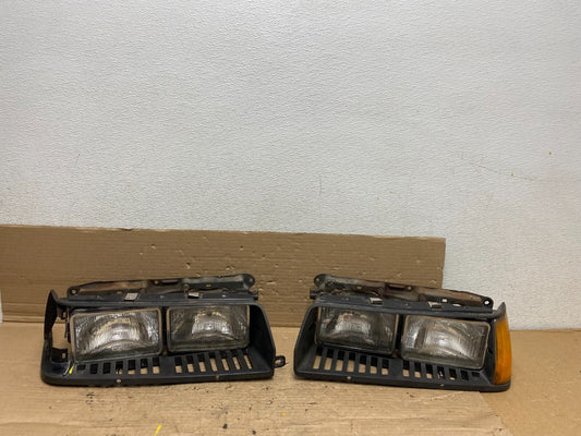 1984 1985 Honda Accord Left+Right Set Headlights + Bezel O3698 DG0