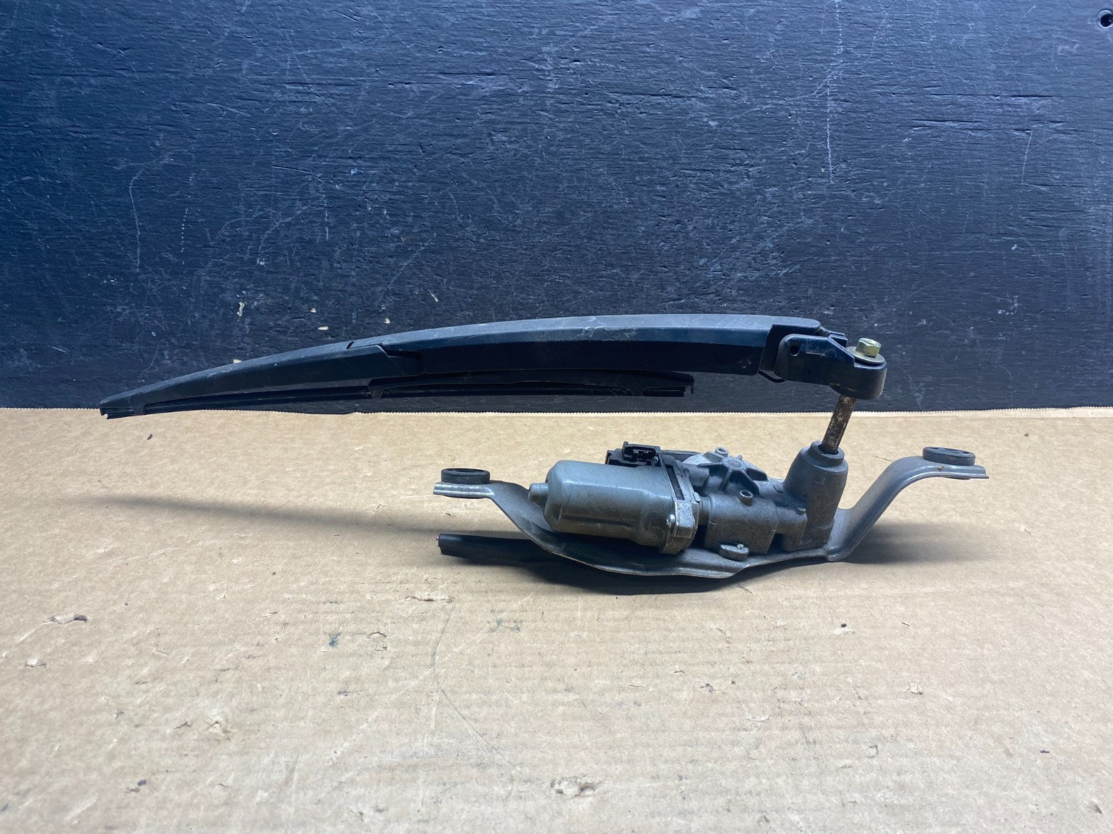 2012 to 2017 Mazda 5 Windshield Rear Wiper Motor AF6663 DG3
