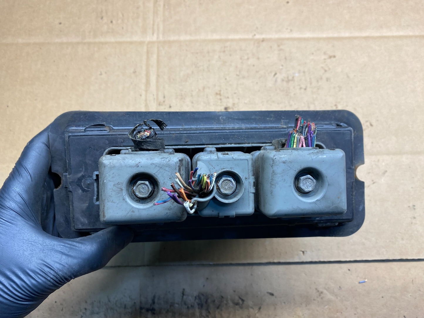 78 8592F A1 Cardone Engine Control Module P/N:78-8592F AV R4462 PS3