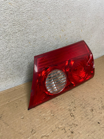 2006 to 2010 Toyota Sienna Right Passenger RH Inner Tail Light AH9145 LK2