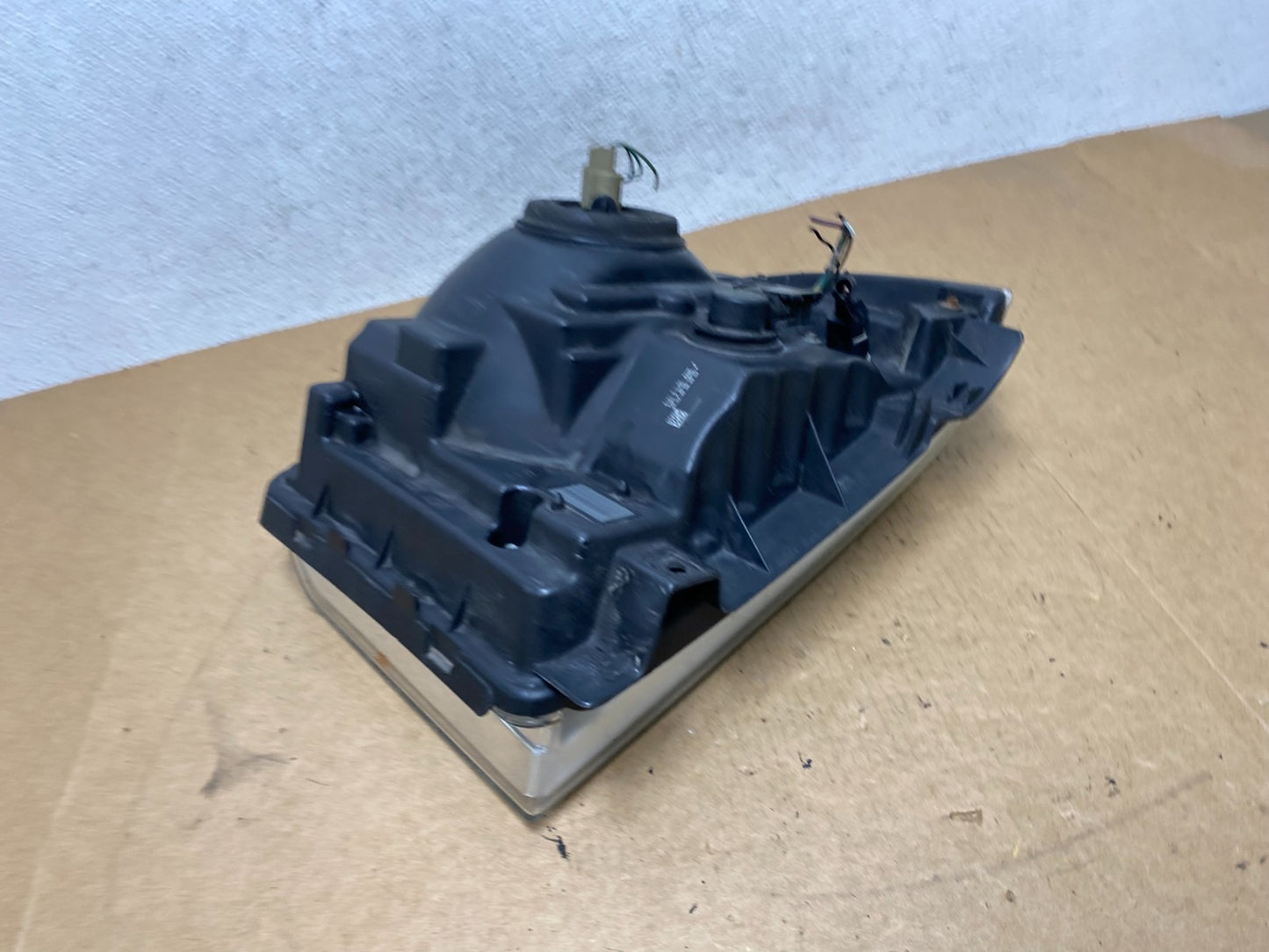 2005-2007 Ford F-250 F250 Super Duty Right Passenger RH Side Headlight AE3180 DW9