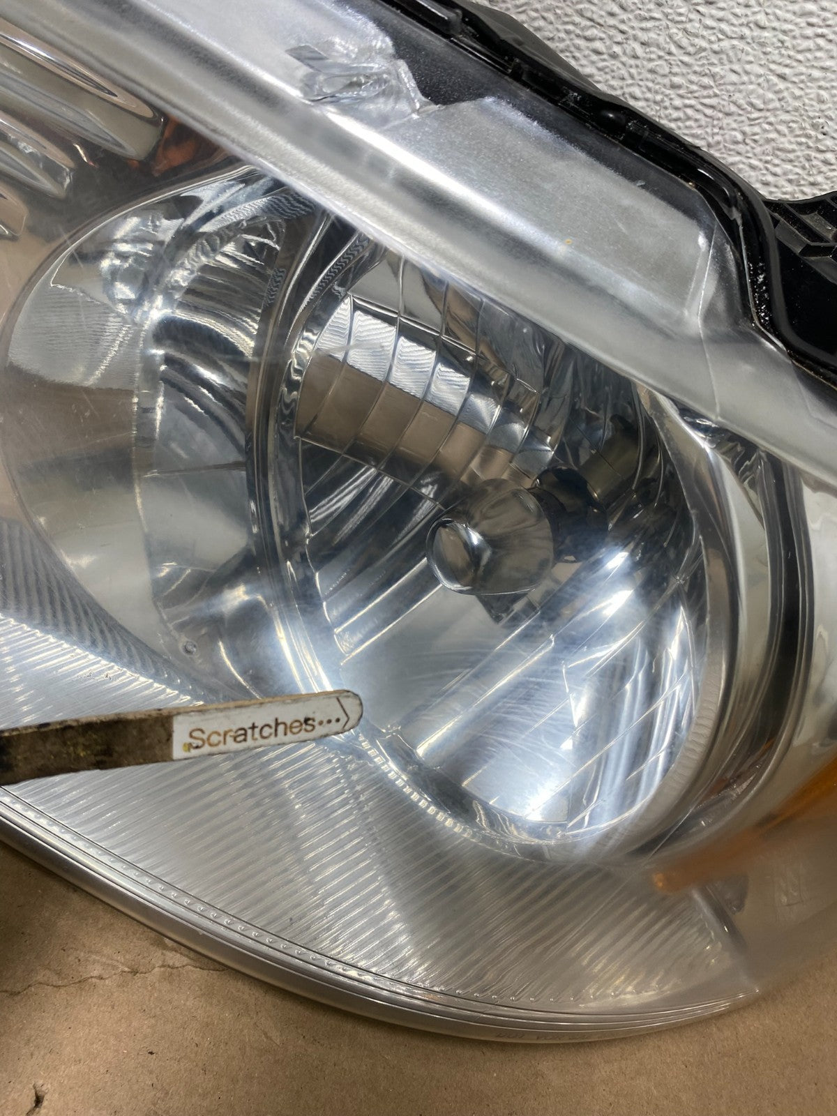 2004 to 2008 Ford F-150 F150 Left+Right Halogen Headlights AI1002 DW4