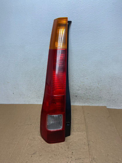 2002 2003 2004 Honda Crv Cr-v Left Driver Lh Tail Light AI4741 LK0