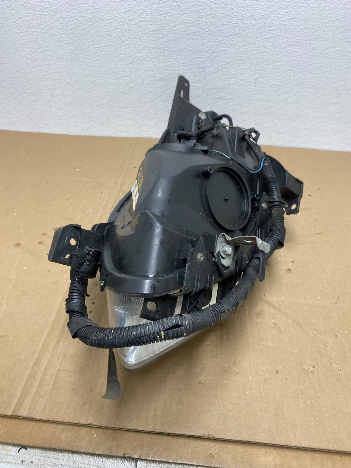 Sedan 2010 2011 2012 Nissan Altima Headlight Right Passenger Rh AB6895 DW9