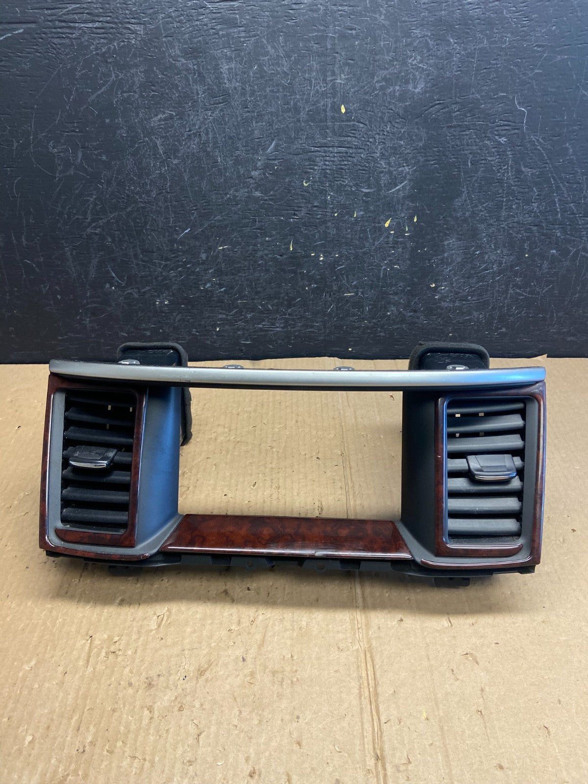 2013 to 2020 Nissan Pathfinder Center Dash Radio Trim Bezel Surround AE4041 DG0