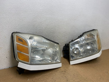 2004 to 2007 Nissan Armada Left+Right Side Set Headlights AI8168 DW2