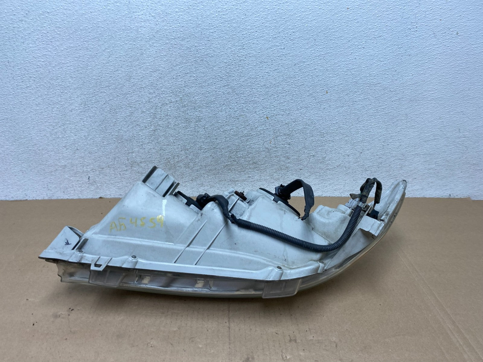 2007 - 2009 Toyota Camry Halogen Right Passenger Headlight AG4559 DW8