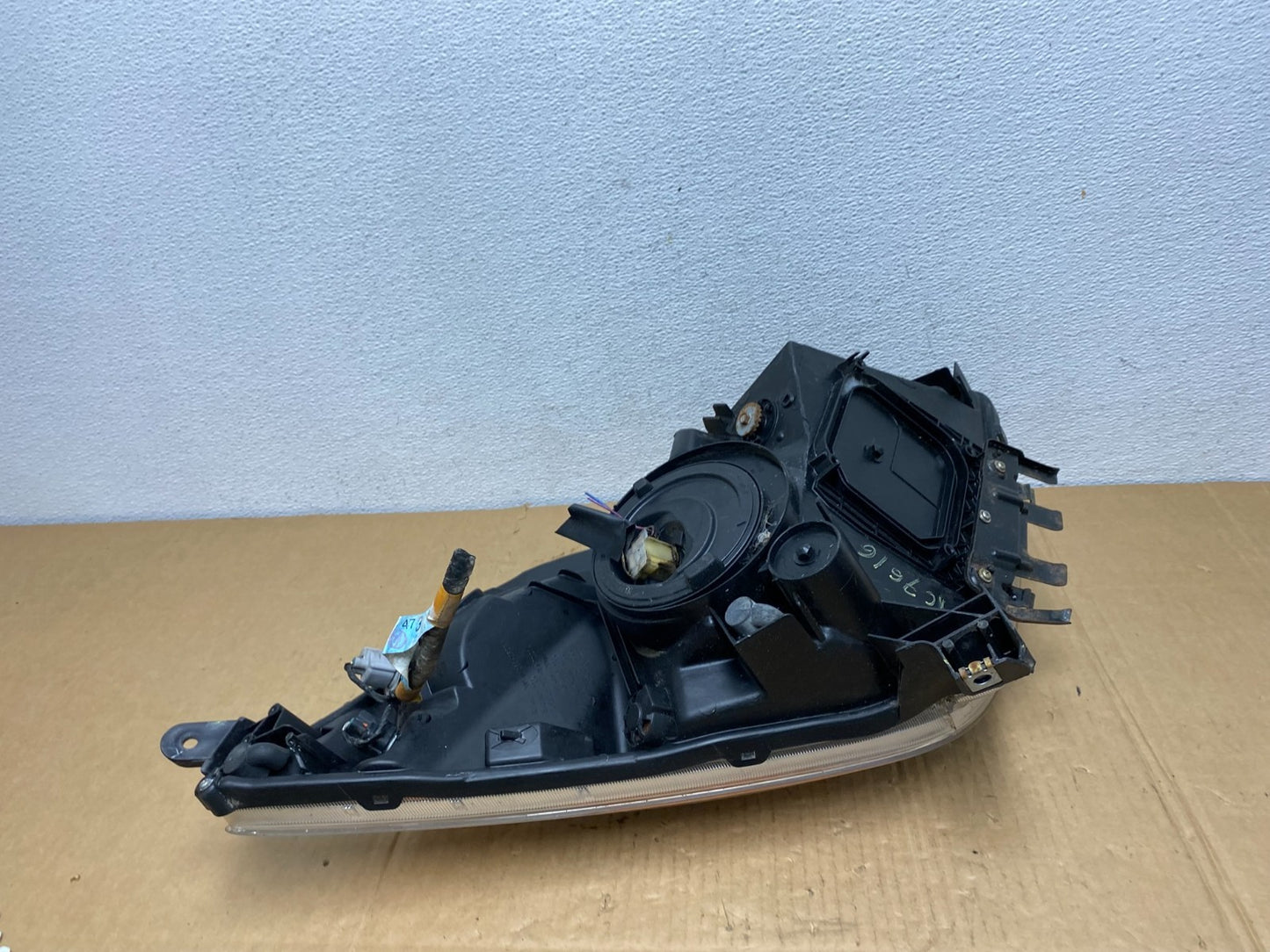 2006-2009 Toyota Prius Left Driver LH Side Headlight Halogen AC7616 DW5