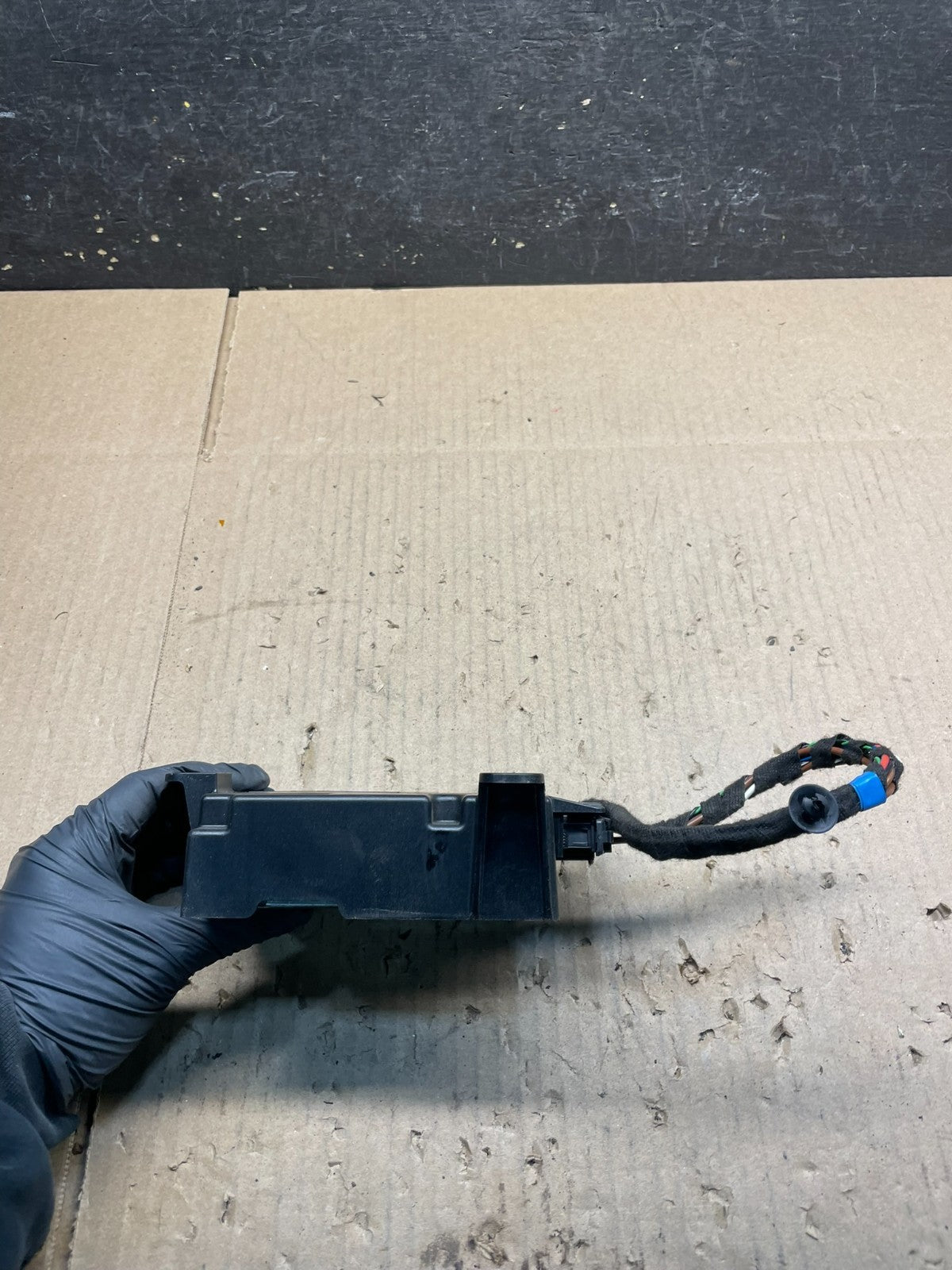 2006 to 2011 Audi A6 Bose Radio Stereo Amplifier Amp OEM V6593 DG1
