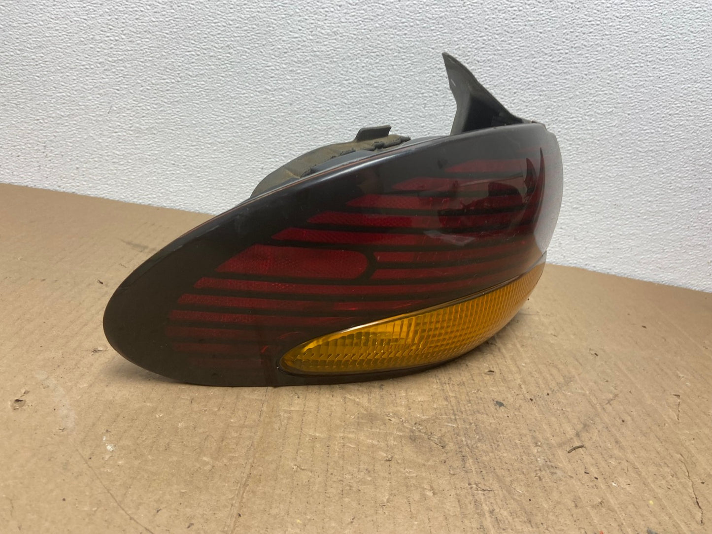 1996 to 1999 Pontiac Bonneville Left Driver LH Side Tail Light OEM AB8292 LK2
