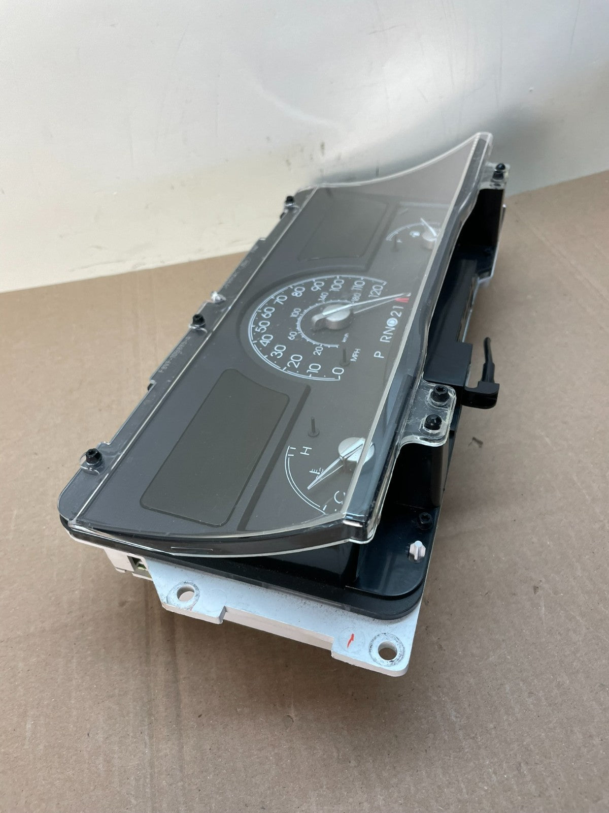 1998 to 2002 Lincoln Town Car Speedometer Gauge Cluster AJ0891 DW1