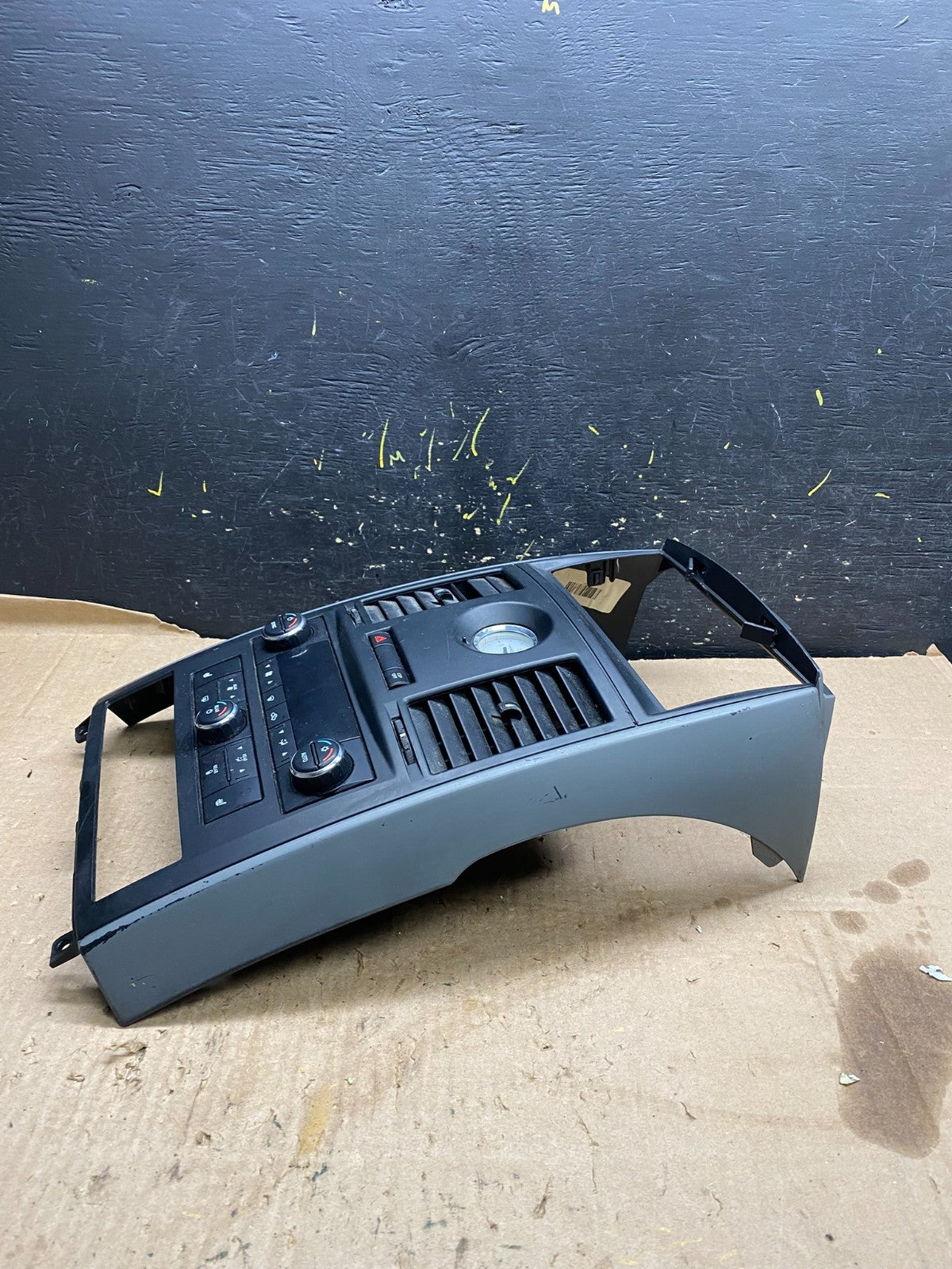 2008-2010 Dodge Grand Caravan Radio Bezel Climate Control AC Heater Z1908 DG4
