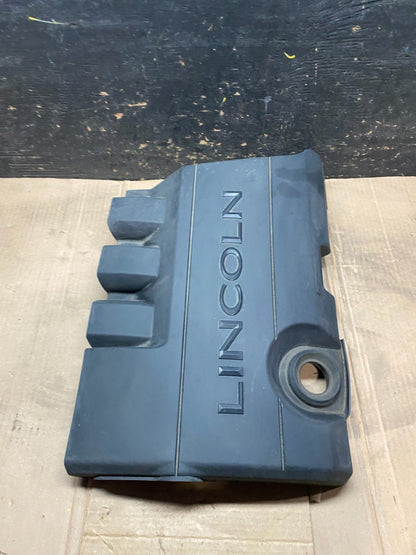 2009 to 2012  Lincoln MKS 3.7L Engine Motor Cover V9957 DG3