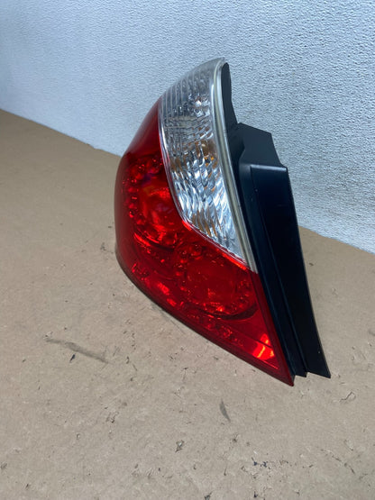 2006 2007 Infiniti M35 M35X M45 Left Driver LH Side Tail Light AG4201 LK1