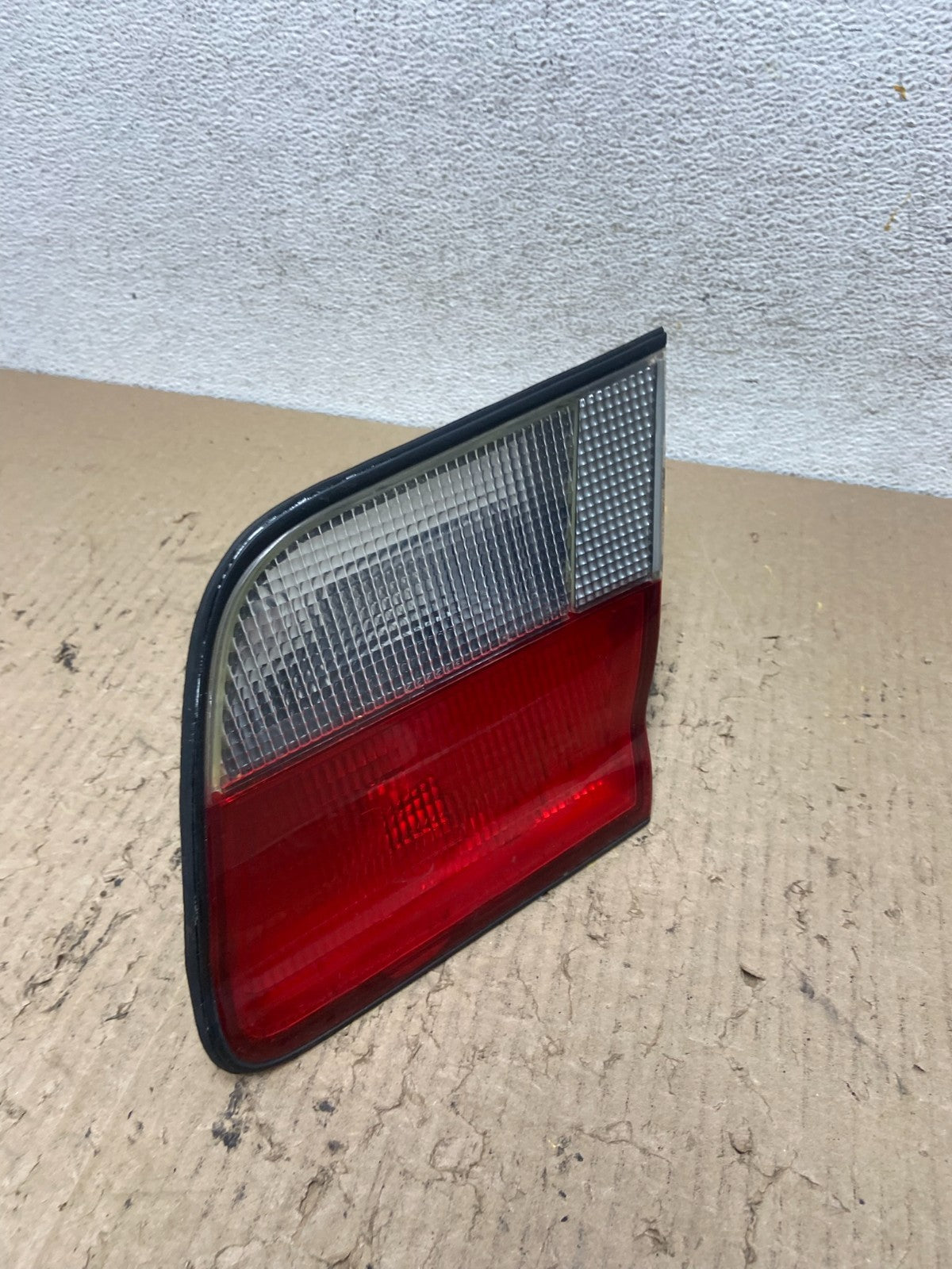 1995 1996 Nissan Maxima Right Passenger RH Side Inner Tail Light AF7148 DW2
