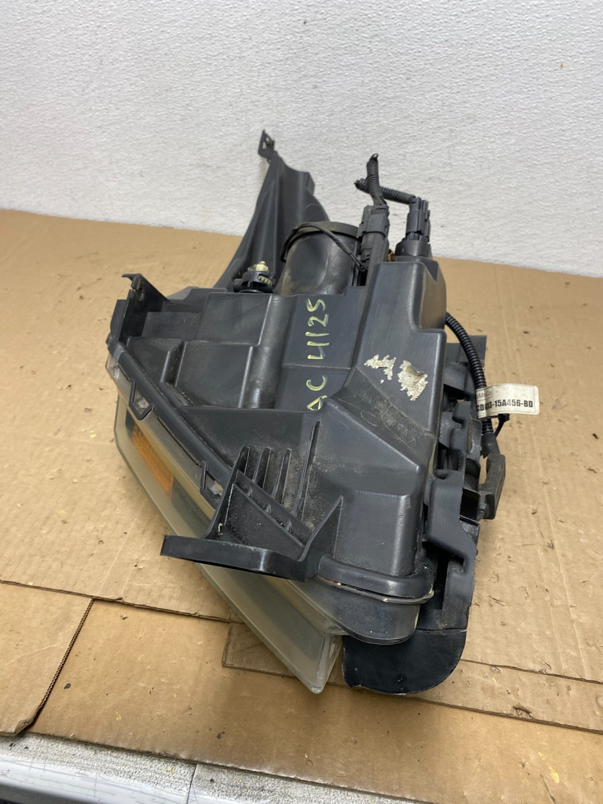 2011 - 2015 Ford Explorer Police Right Passenger Halogen Headlight Oem AC4125 DW10