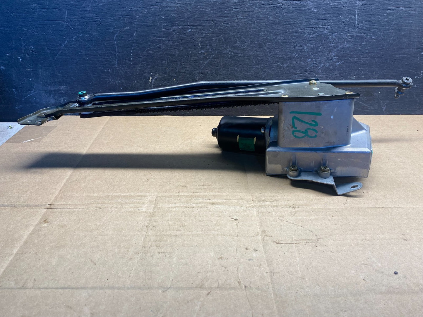 2005-2015 Nissan Armada QX56 Rear Hatch Power Liftgate Control Motor AE8234 DG3