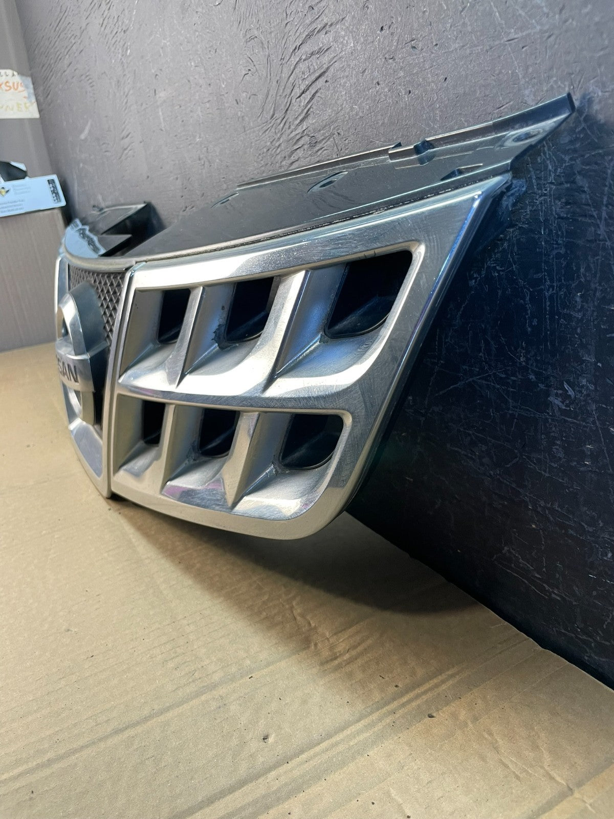 2011 to 2015 Nissan Rogue Front Upper Chrome Grill Grille AC9749 DW2