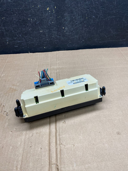 1999 to 2002 Chevrolet Silverado HVAC Heater Climate Control Module AD7107 DG4