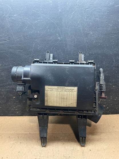 2010 to 2018 Mercedes-Benz Sprinter 2500 3.0L Air Cleaner Box OEM y1849 DG0