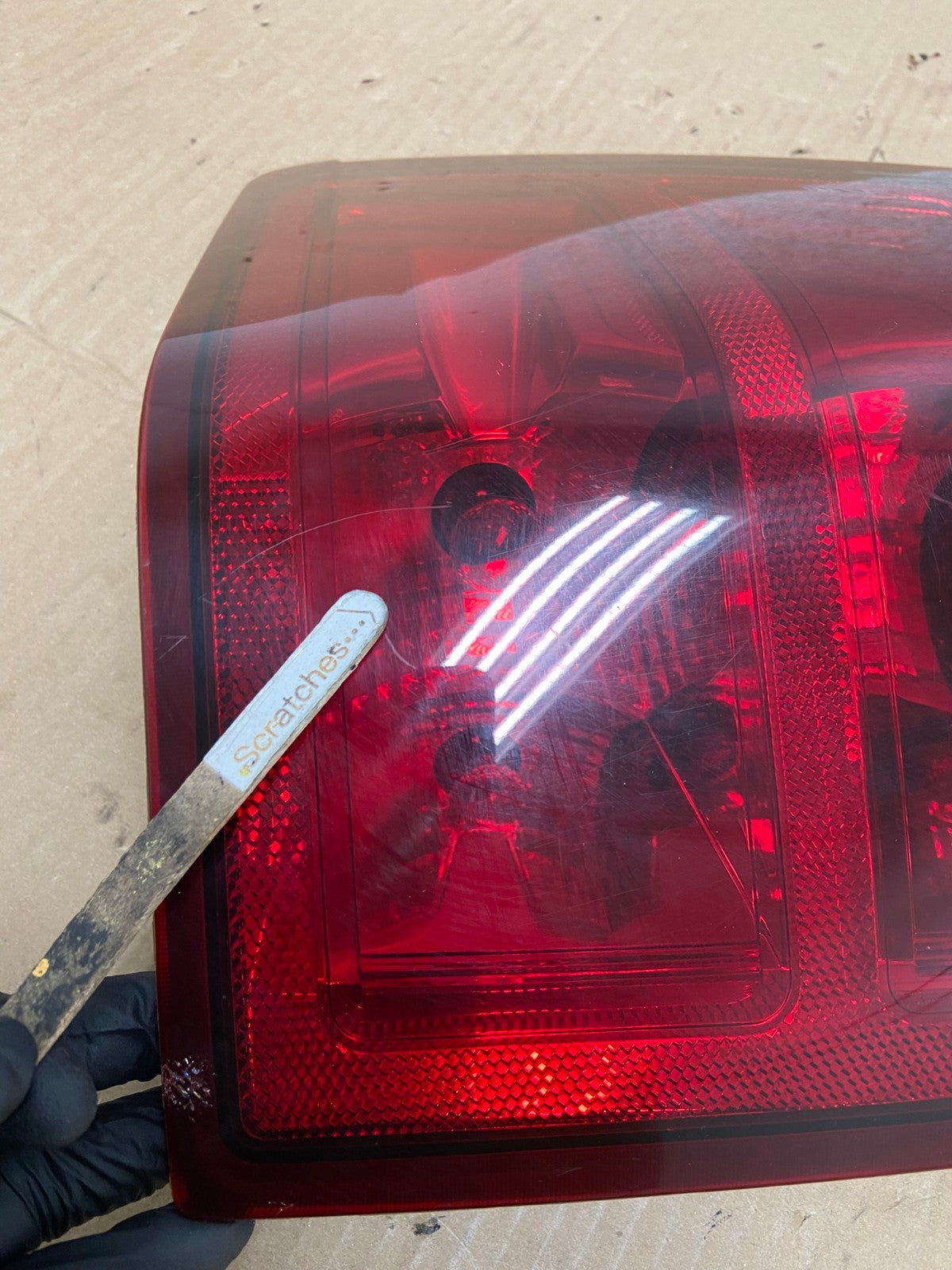 2005 - 2006 Jeep Grand Cherokee Right Passenger Rh Tail Light AI1243 LK3