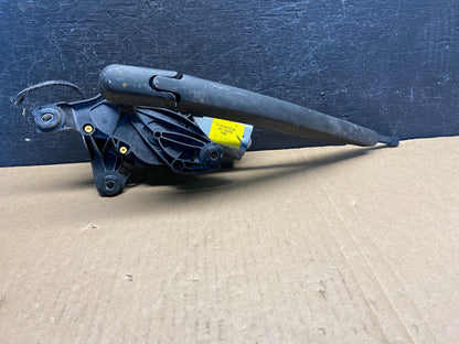 2013 to 2019 Ford Escape Rear Windshield Wiper Motor AG1600 DW0