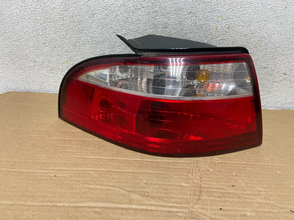 2004 2005 Mercury Sable Left Driver Side Tail Light AH2228 DG0