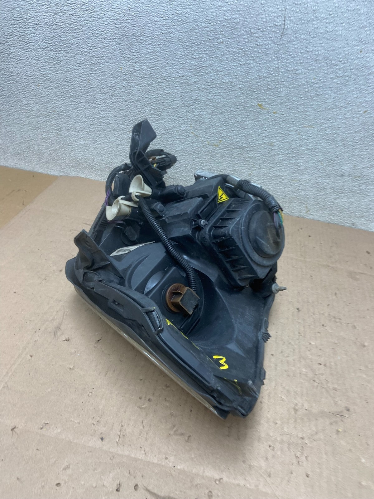 2006 to 2011 Cadillac DTS Left Driver Lh Xenon Hid Headlight Oem AA0603 DW10