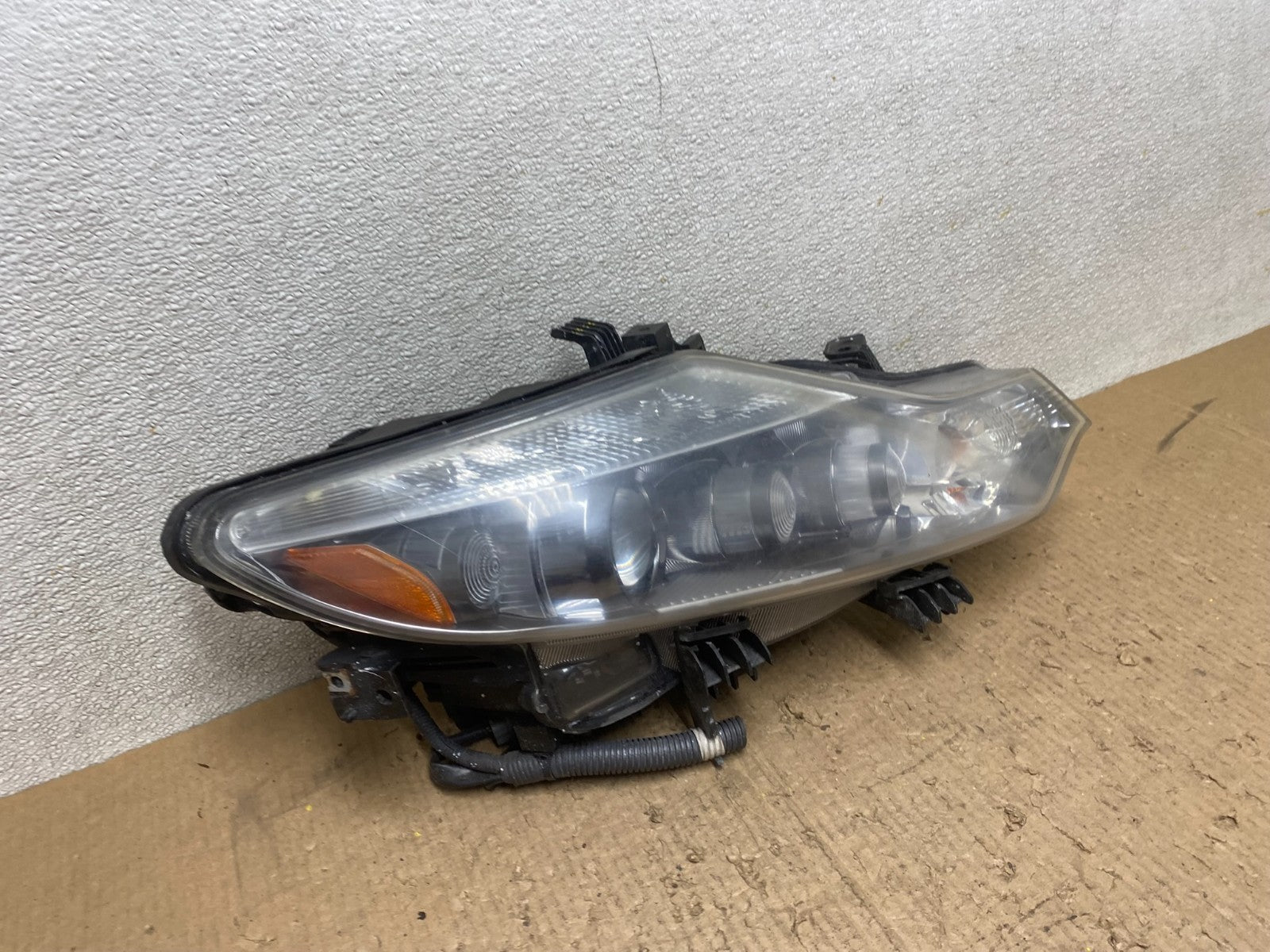 2011 to 2014 Nissan Murano Headlight Right Passenger Rh Oem Xenon Hid W5550 DW2