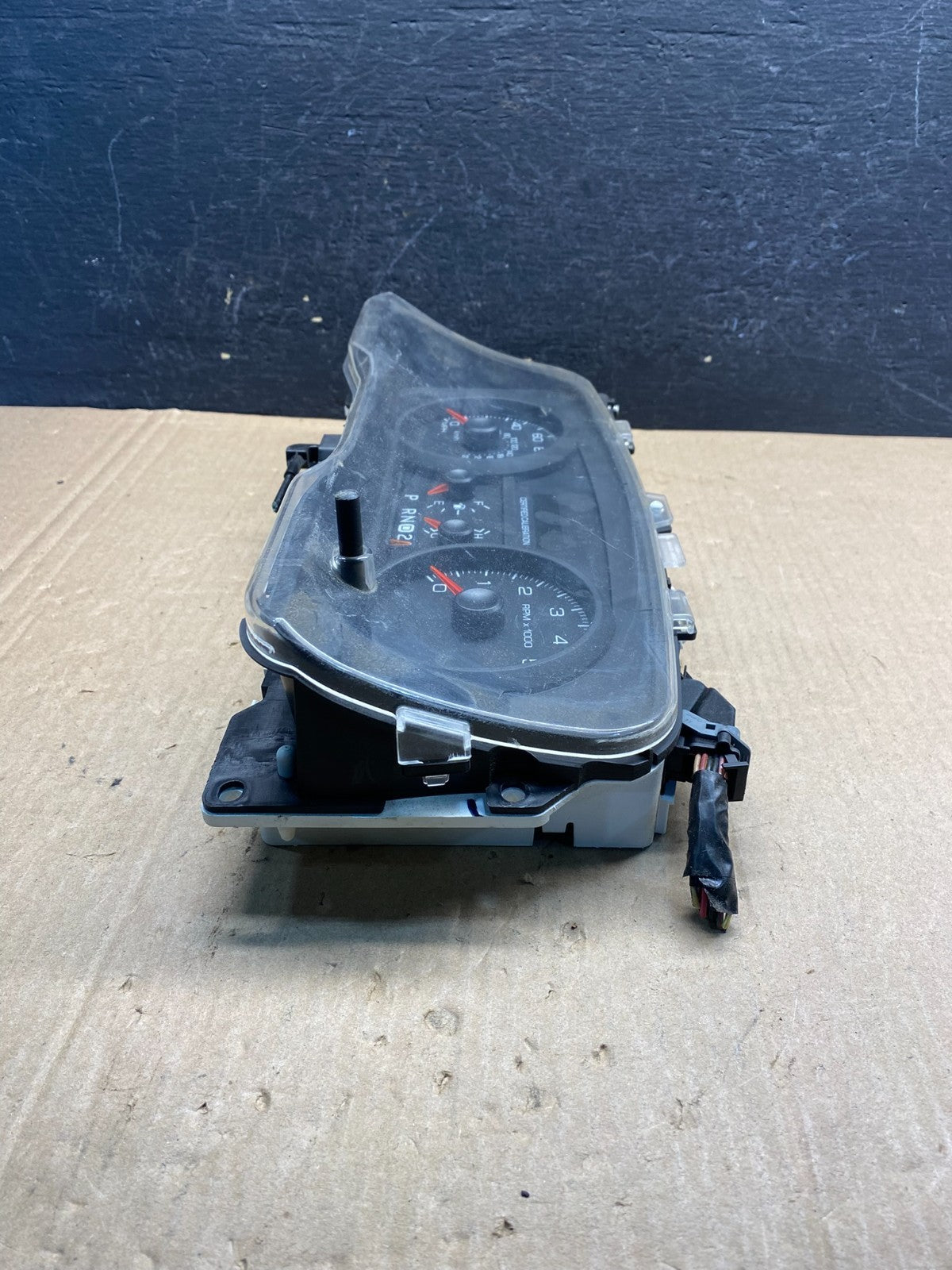 2009 to 2010 Mercury Marquis Speedometer Cluster Gauge ae7610 DG2