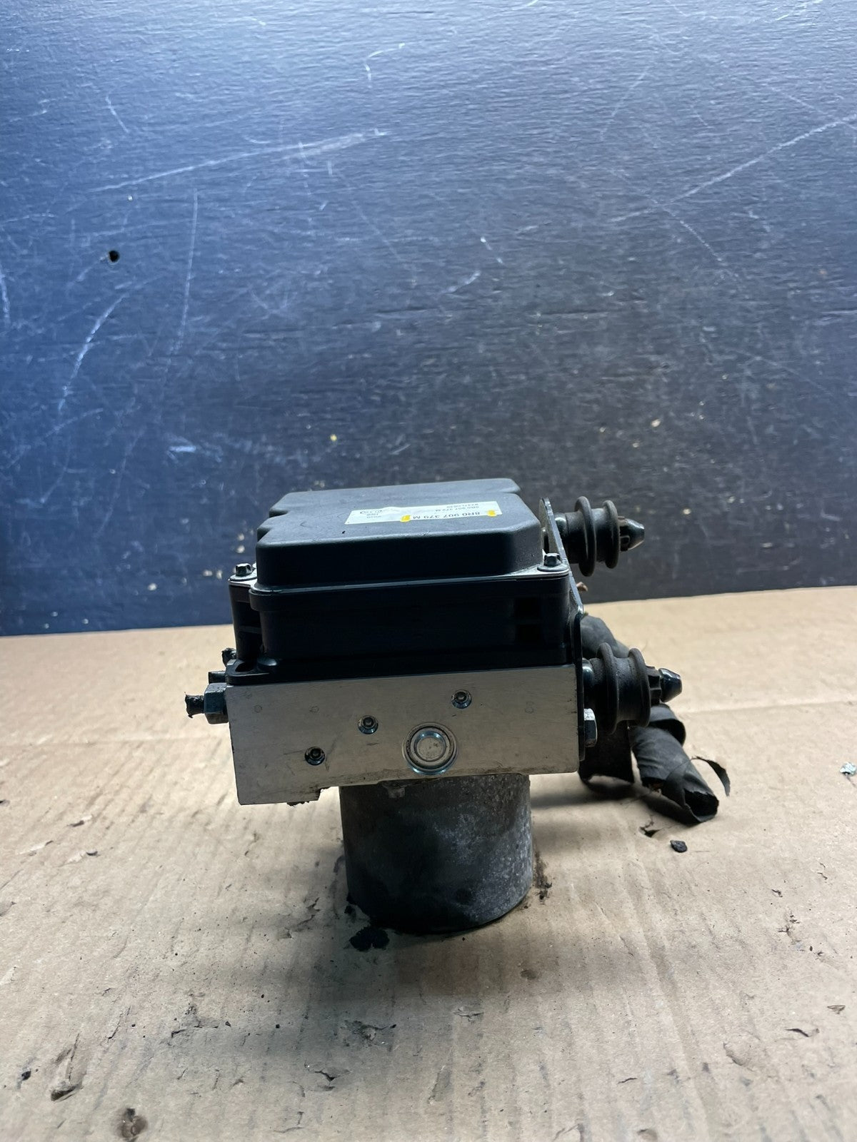 2009 to 2012 Audi Q5 ABS Anti-Lock Brake Pump 8R0614517 OEM u2191 DG3