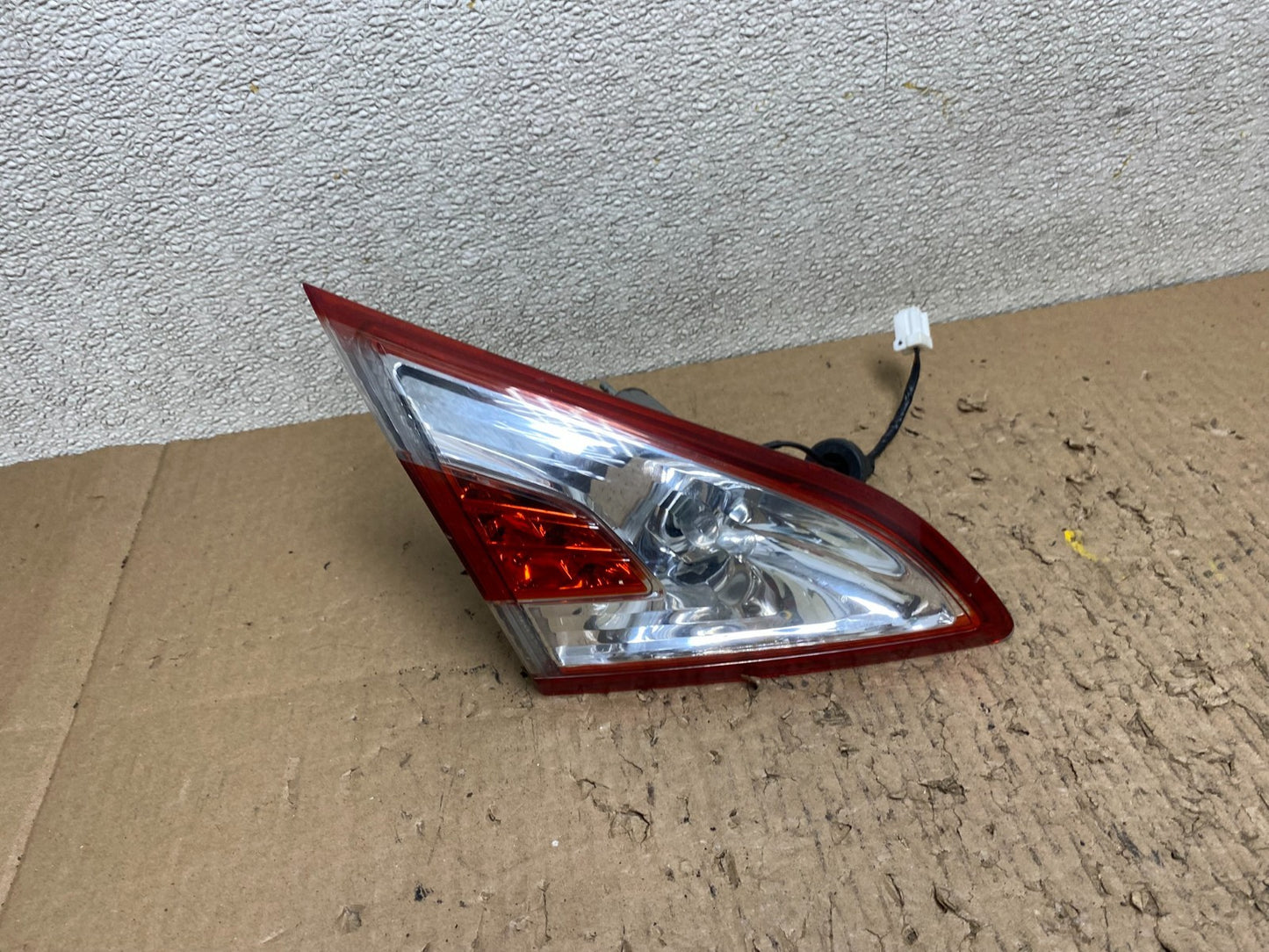 2011-2014 Nissan Murano Left Driver Lh Side Inner Tail Light Oem T8070 DW0