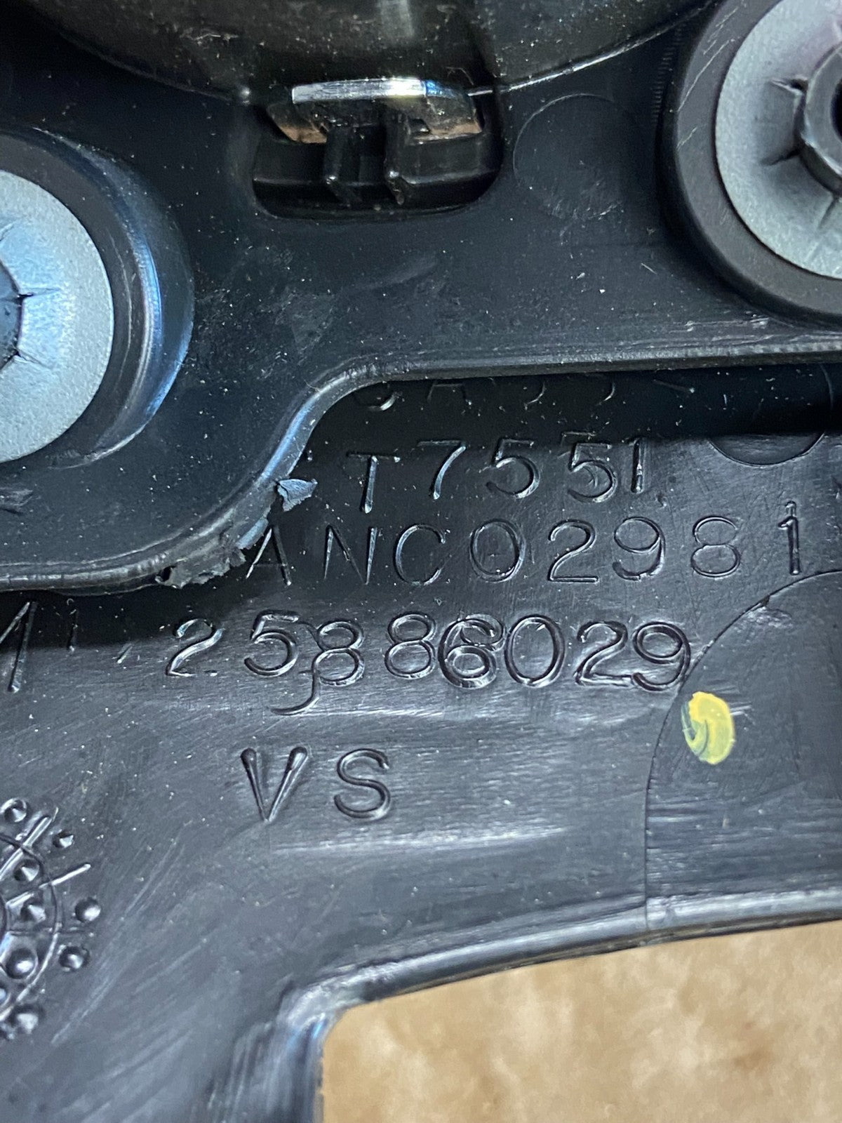 2008 to 2012 Buick Enclave Speedometer Head Cluster Bezel AF6439 DW4