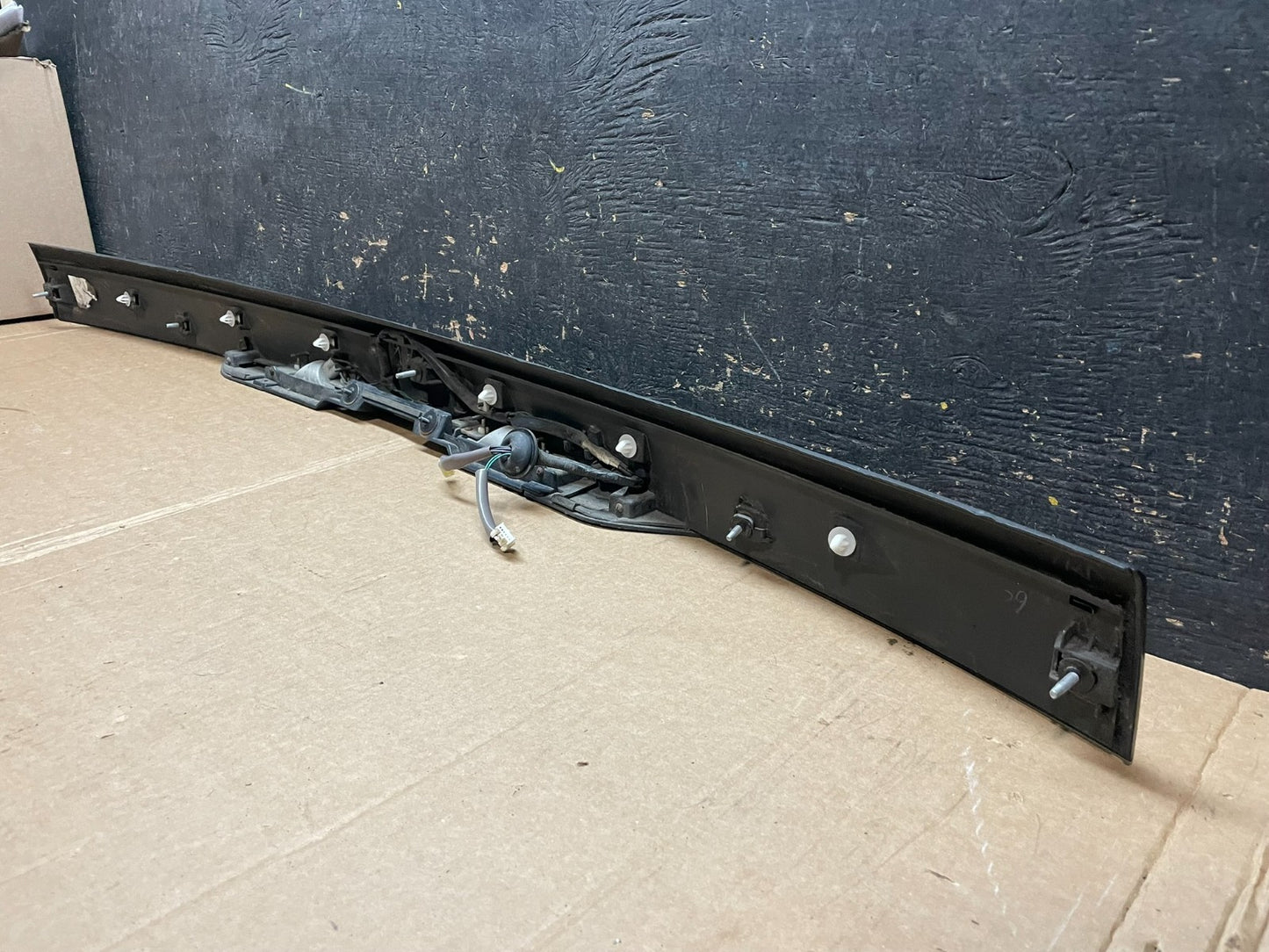 2009 - 2013 Subaru Forester  Liftgate Tailgate Trunk Trim Molding Z5750  DG10
