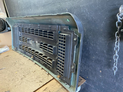 2008 to 2014 Ford Econoline E150 E250 Front Upper Chrome Grill Grille s5845 DG11
