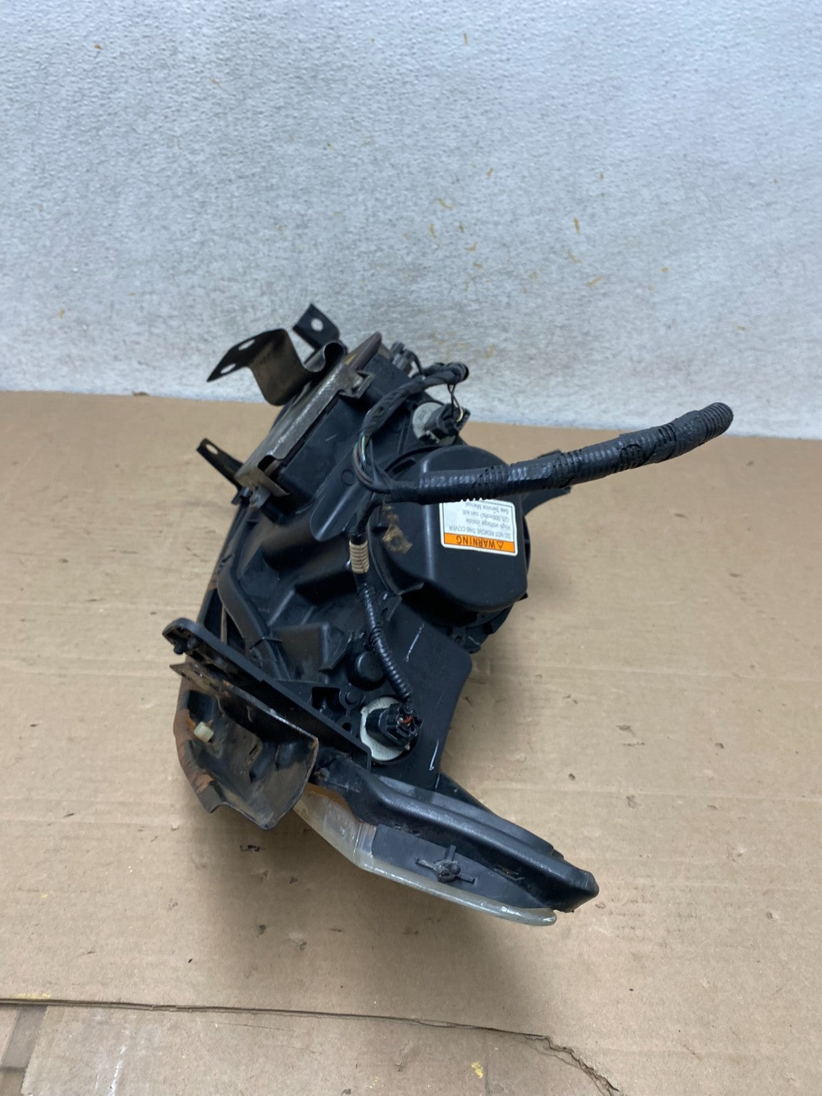 2004 2005 2006 Acura TL Headlight Right Passenger Side Xenon HID AH9436 DW7