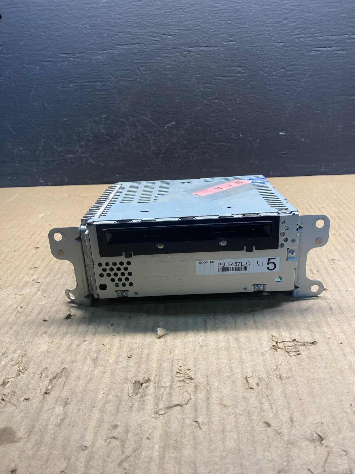 2011 to 2013 Ford Explorer Audio Equipment Radio Receiver AM FM CD AC2427 DG0