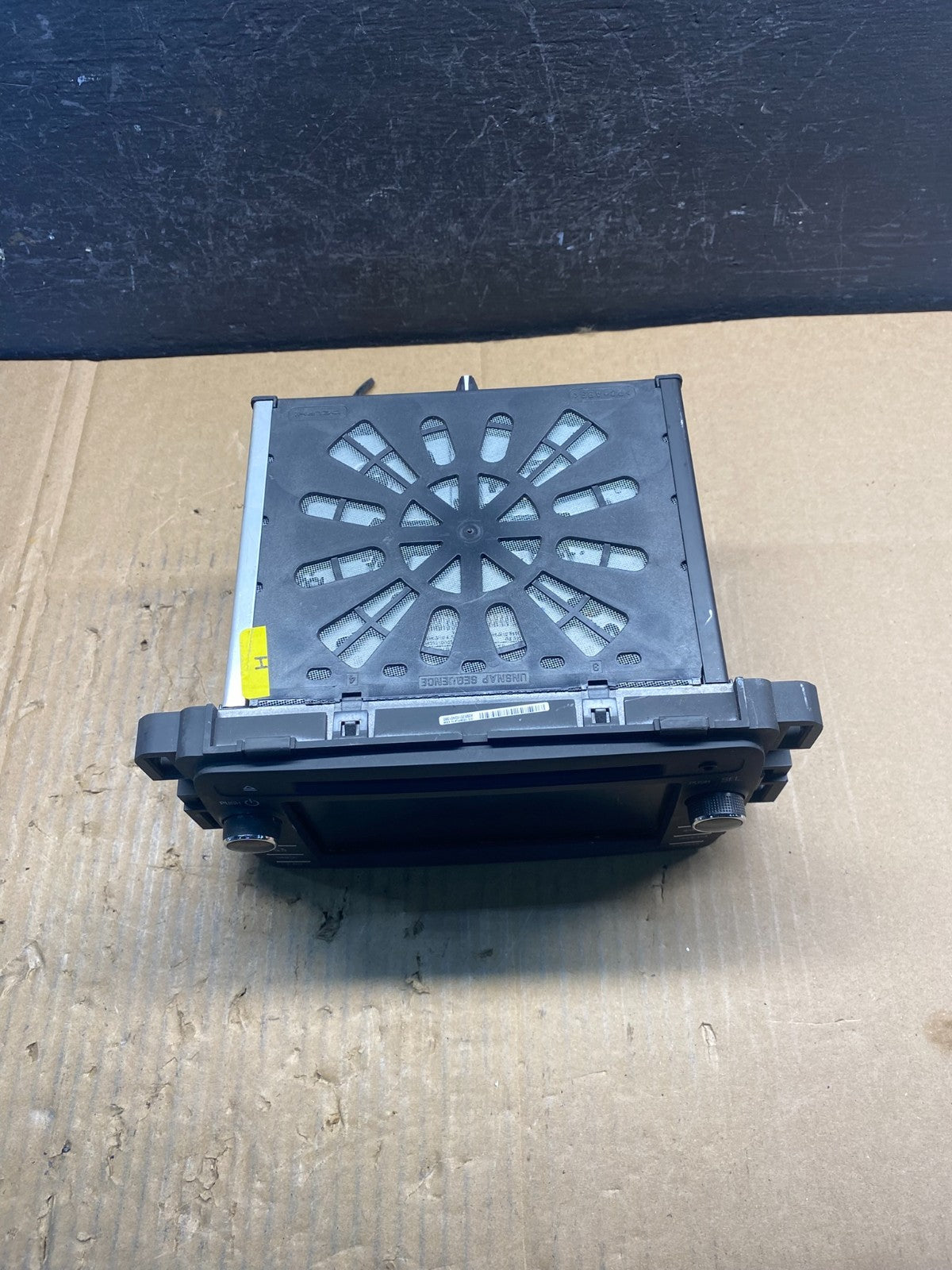 2012 to 2015 Chevrolet Traverse Am Fm Cd Player Radio Screen Display AD1743 DG3