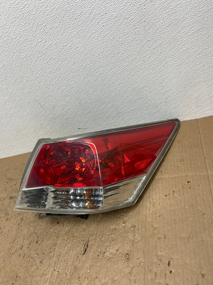 2008 to 2012 Honda Accord Sedan Tail light Right Passenger RH Side AC0166 LK1