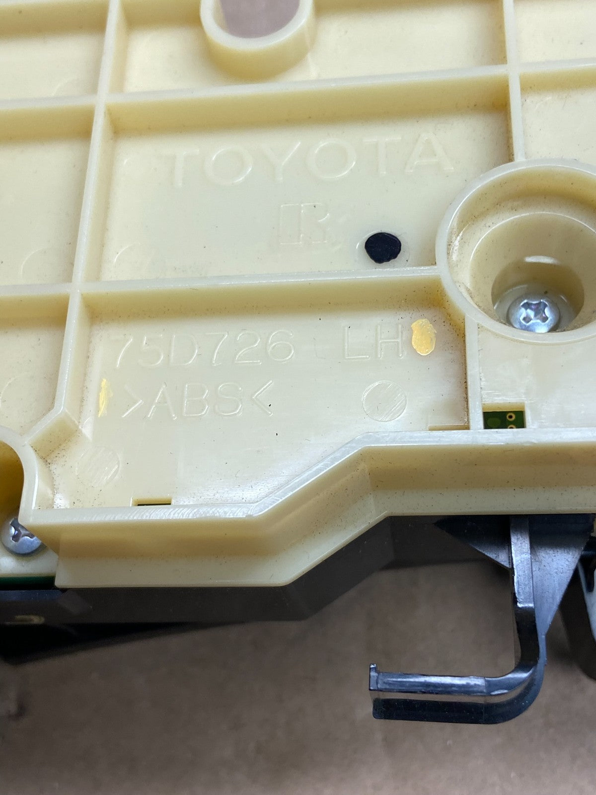 2010 to 2015 Toyota Prius A/C Heater Climate Control Unit Switch ai6003 DG5