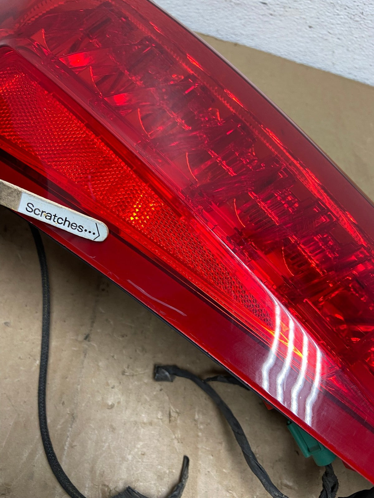 2010 to 2016 Cadillac Srx Left Driver Lh Side Tail Light AC5881 LK3