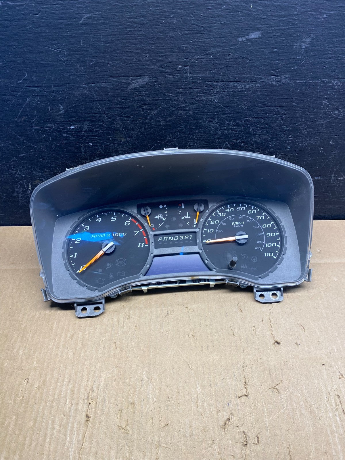 2004 to 2012 Chevrolet Colorado Instrument Cluster Speedometer AD1634 DG0
