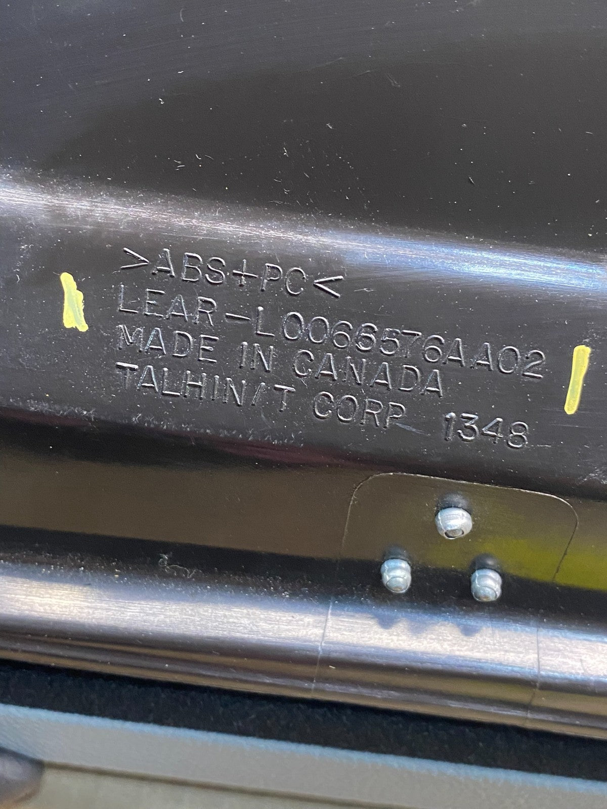 2006 to 2011 Cadillac DTS Right Passenger RH Glove Box ai4947 DG5