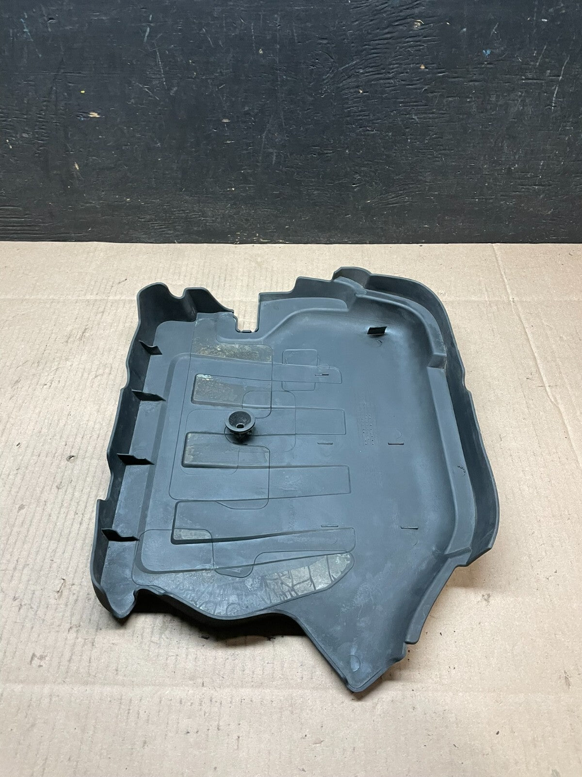 2008 to 2012 Chevrolet Malibu Engine Cover Plastic Motor Shield J6903 DG6