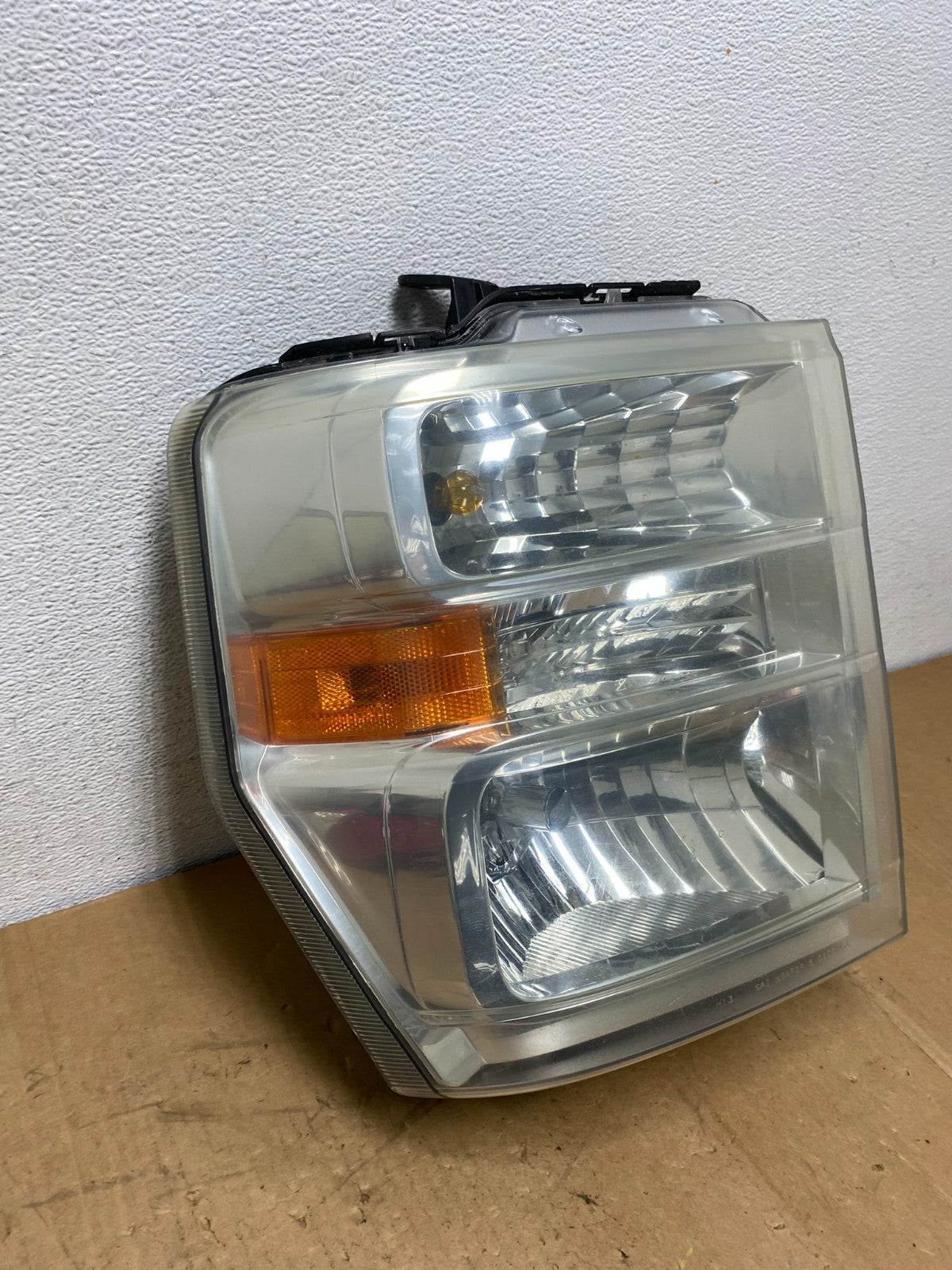 2008-2014 Ford Econoline E150 E250 E350 Right Passenger Headlight AC8604 DW2