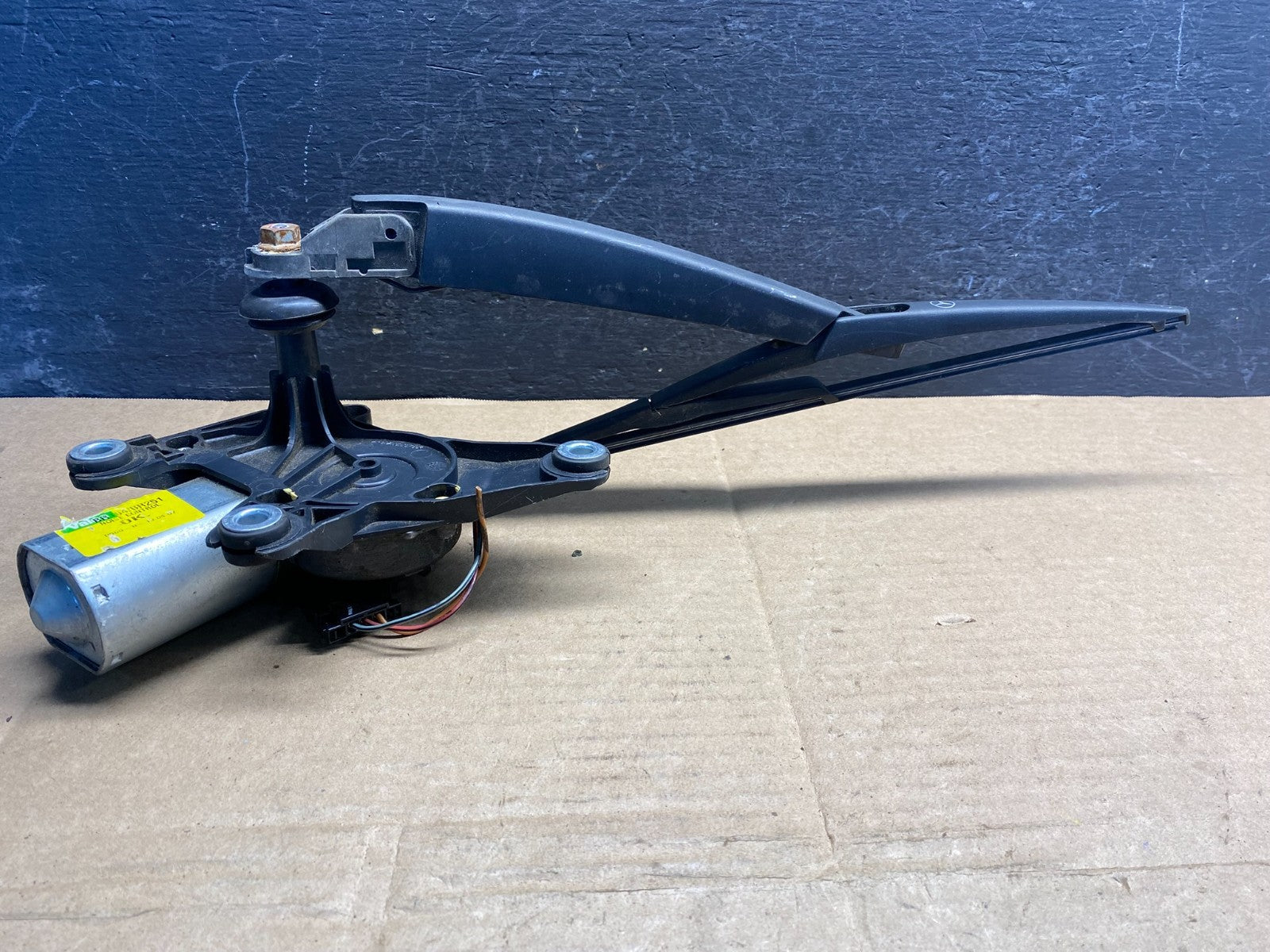 2006-2013 Mercedes GL450 ML500 R550 Rear Glass Windshield Wiper Motor ae8258 DG1