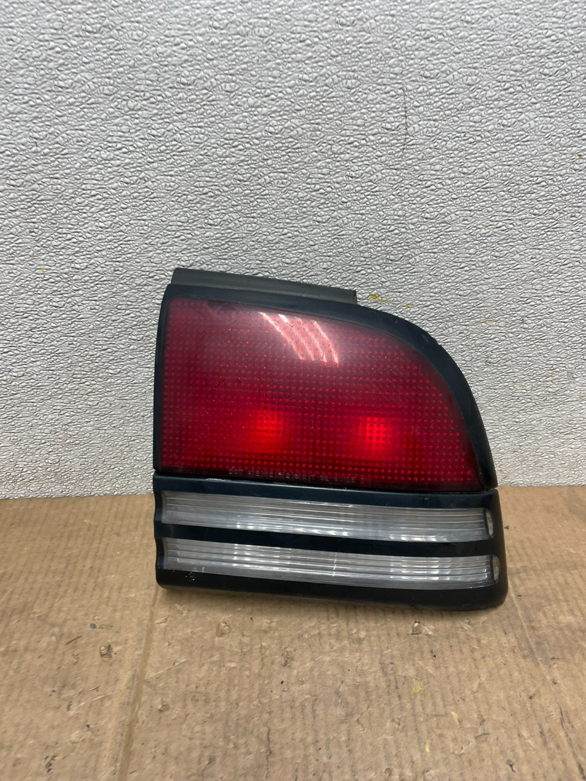1992 to 1997 Oldsmobile Cutlass Right Passenger RH Side Tail Light AA65590