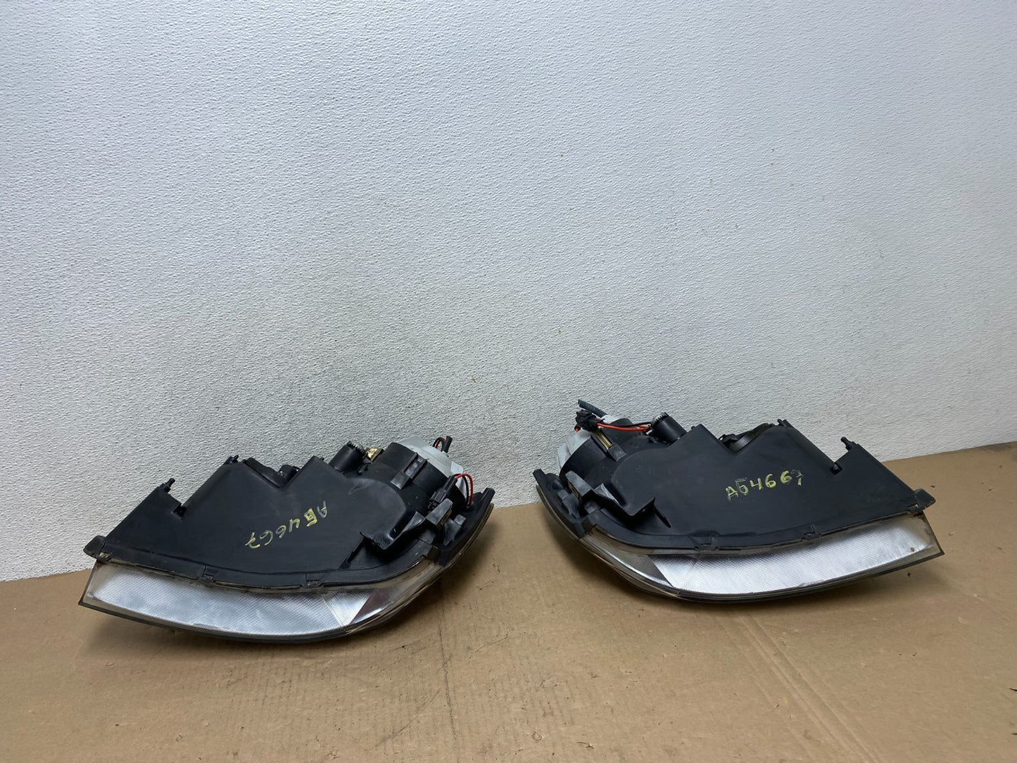 2005 to 2006 Nissan Altima Left+Right Side Set Halogen Headlights AG4667 DW6