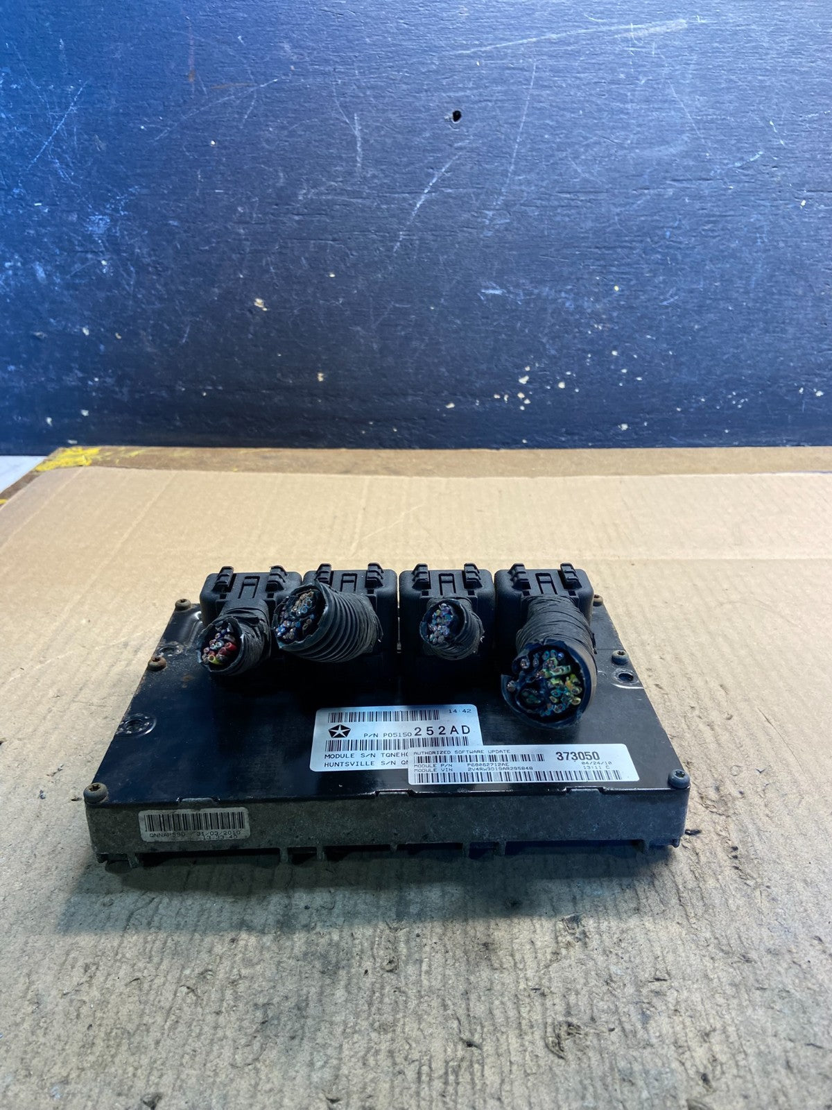 2010 Dodge Caravan Town & Country Engine Computer ECU OEM z0836 DG1